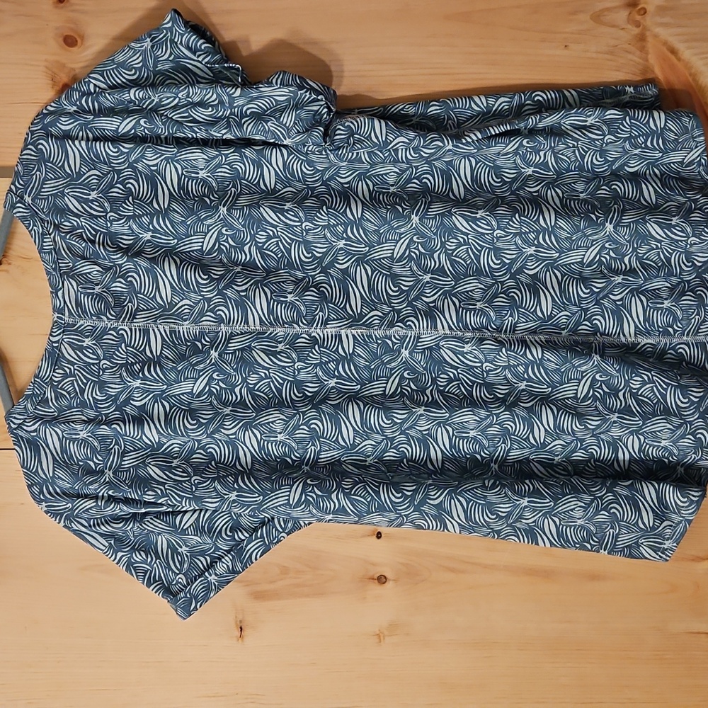 LL Bean 1X Streamside Split Neck Tee - Storm Teal Botanical NWOT - Picture 2 of 5